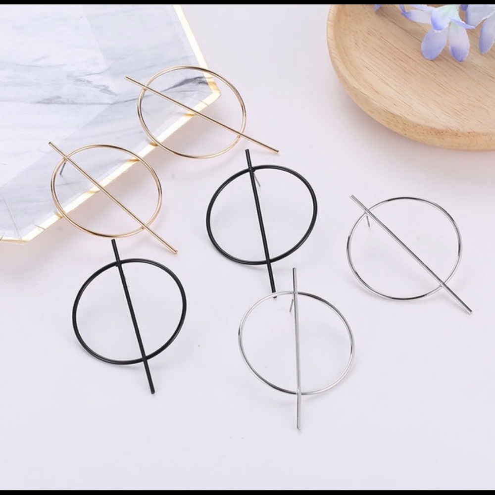 FREE❗️WITH BUNDLE❗️ Black Geometric Big Circle Earrings Silver/Black/Gold NWT - Picture 5 of 8